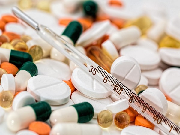 Drugs shortage and soaring prices hurt Pakistani people