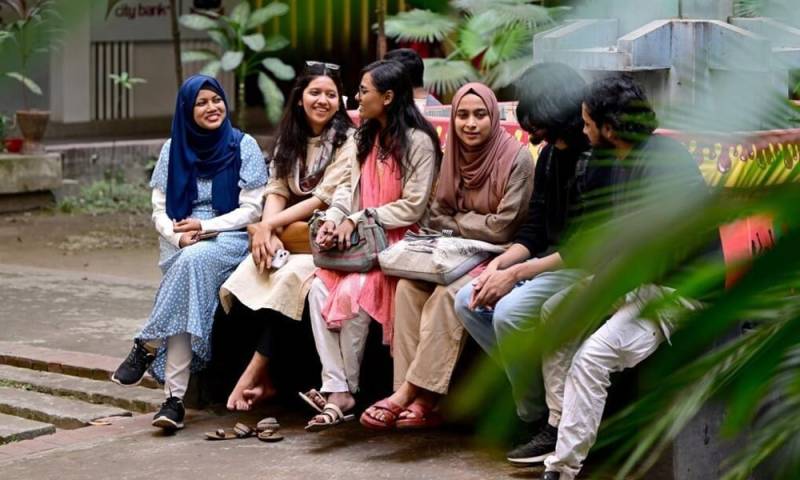 Knowledge Corridor or a Suicidal Trap: What Can Pakistan Teach Us?